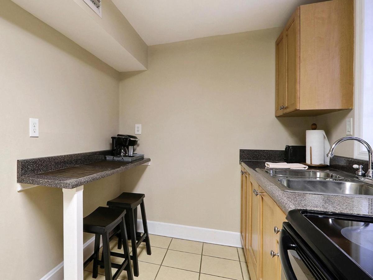 Forsyth Park Avenue Haven Holiday home